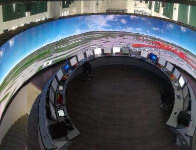 中国民航大学空管模拟中心—全球首个全封闭式360°小间距
